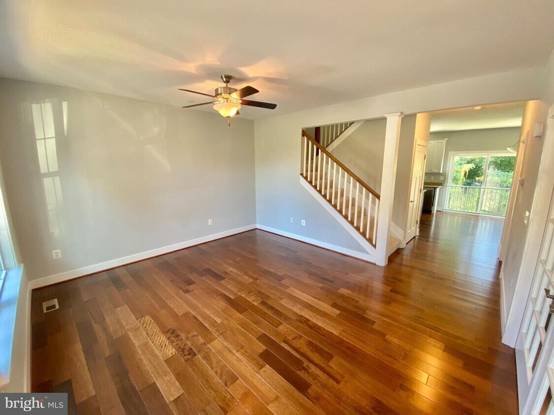 33 Hibiscus Ct, La Plata, MD 20646 Townhome Rentals in La Plata MD