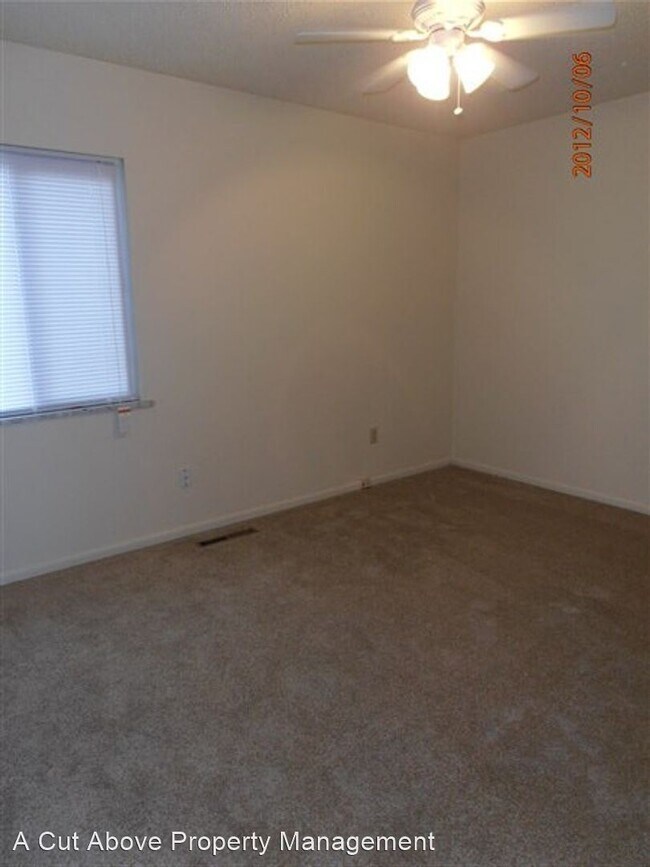Building Photo - 3 br, 1 bath House - 2135 Jet Wing Drive