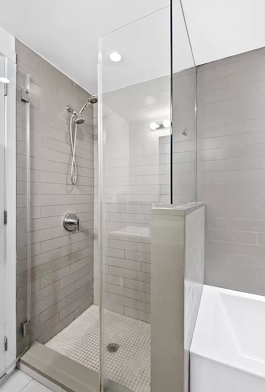 Building Photo - Comfortable Living in a Great Neighborhood