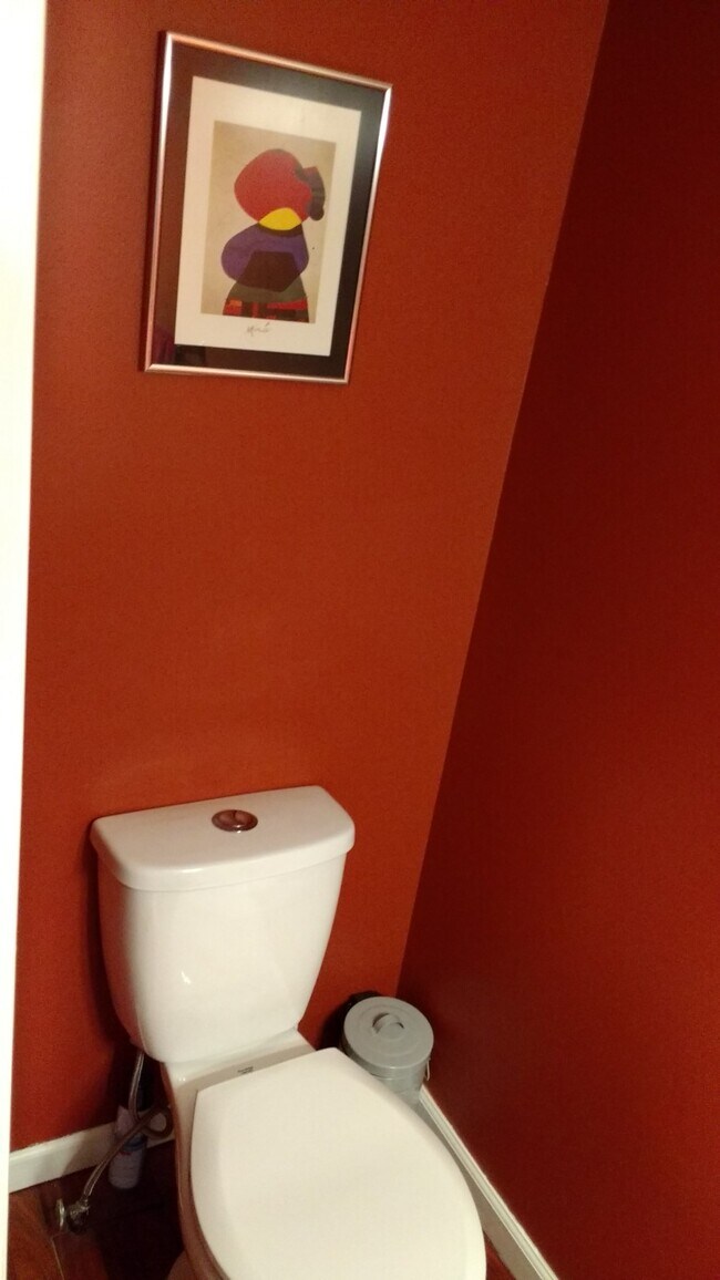 A Half Bath - 37435 Colonial Dr