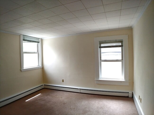 Building Photo - 410 Washington St