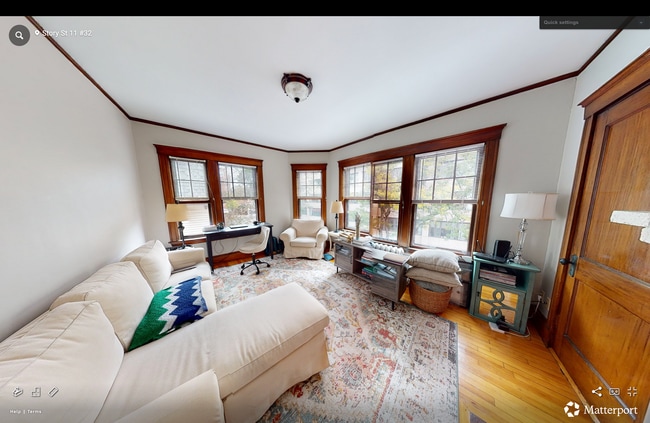 Building Photo - 11 Story St