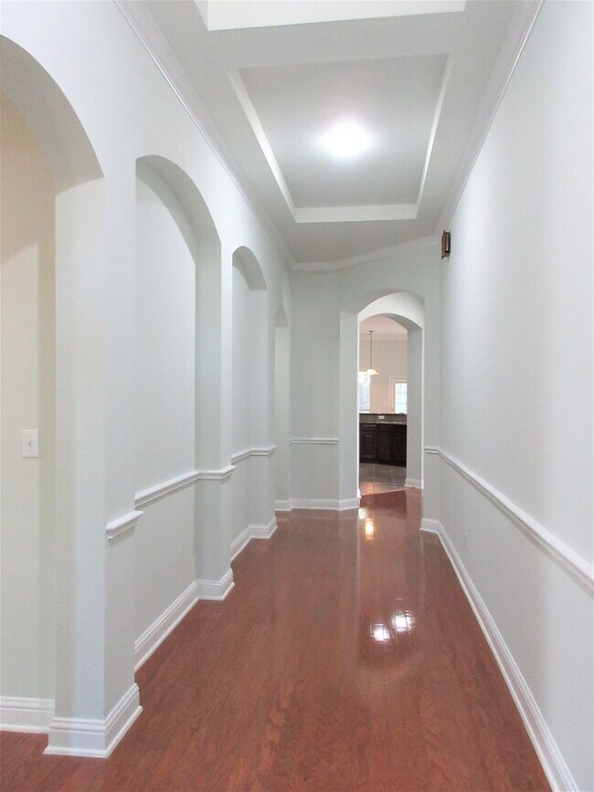 Building Photo - Large Single level 4-bedroom Home in Avery...