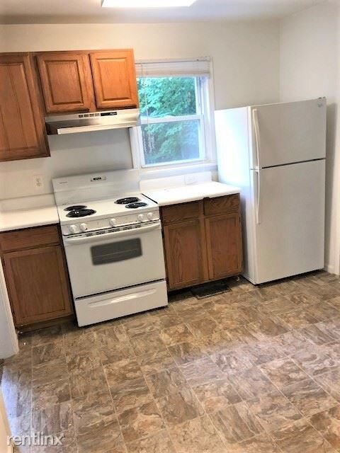 Foto del edificio - 3 br, 1 bath Apartment - 804 W Michigan Ave