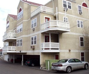 Foto del edificio - Pinehurst Apartments