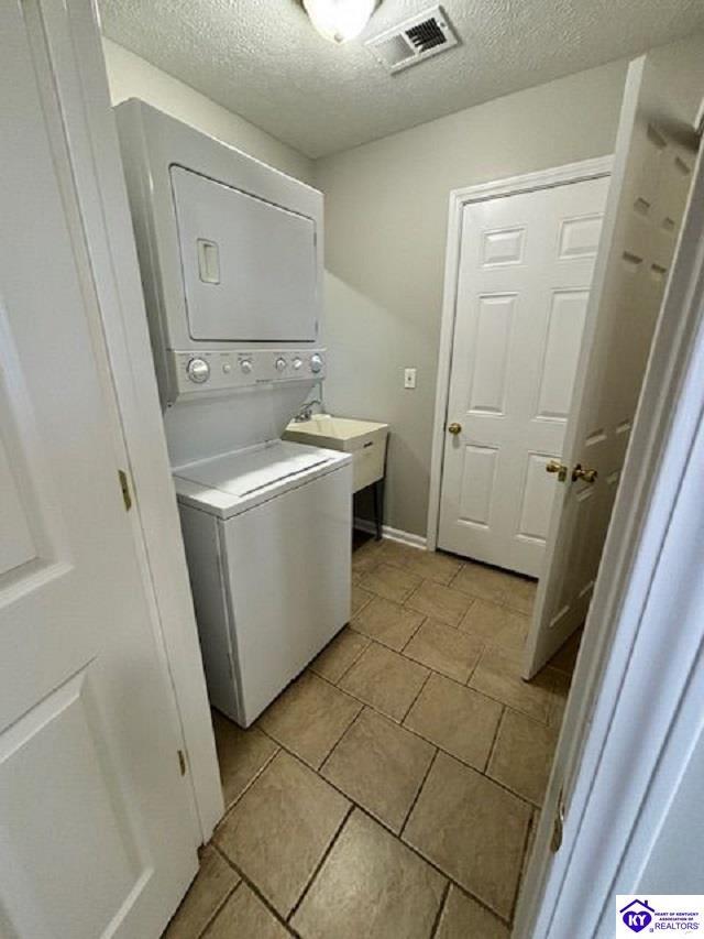 Building Photo - 145 Croghan Way