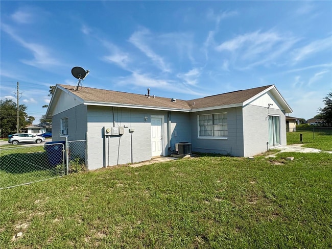 Building Photo - 5389 Mariner Blvd