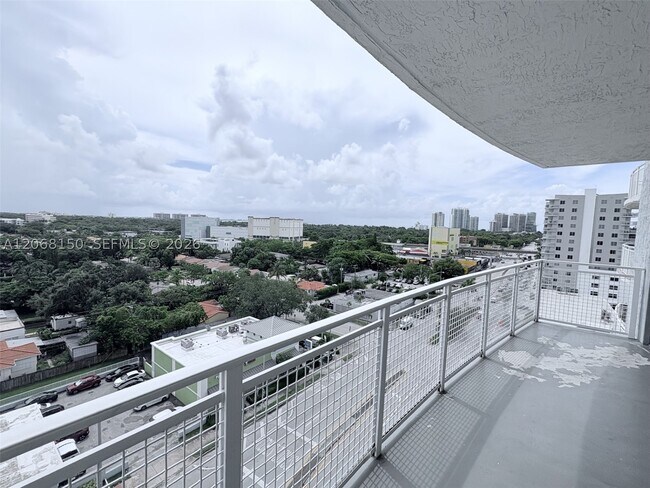 Foto del edificio - 2600 SW 27th St