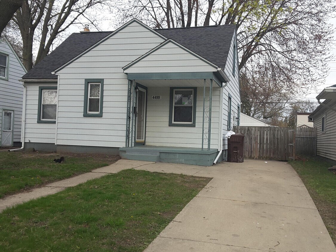 4499 Niagara St, Wayne, MI 48184 House Rental in Wayne, MI