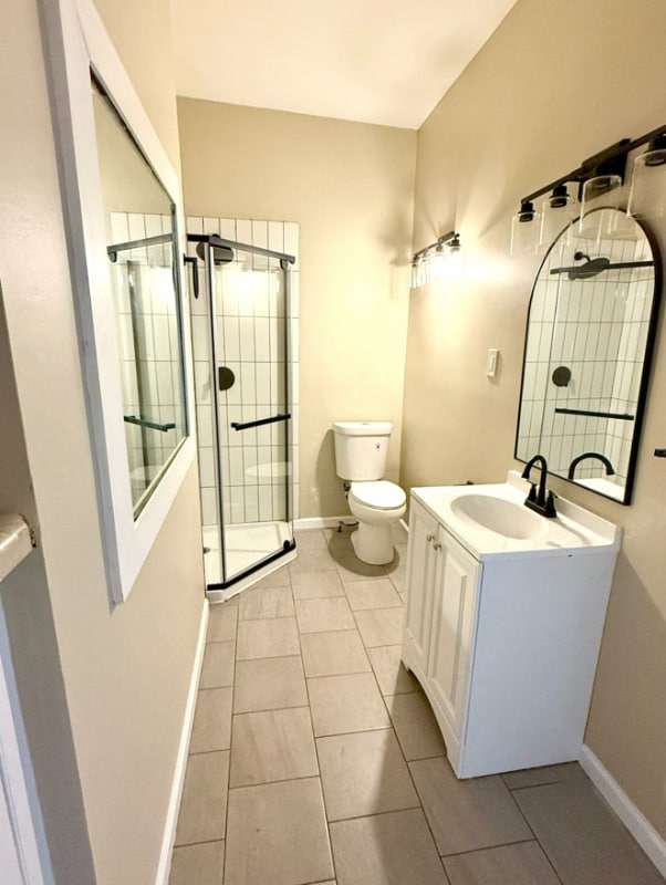 Building Photo - 751 Chislett St