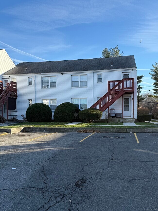 Foto del edificio - 1084 E Main St