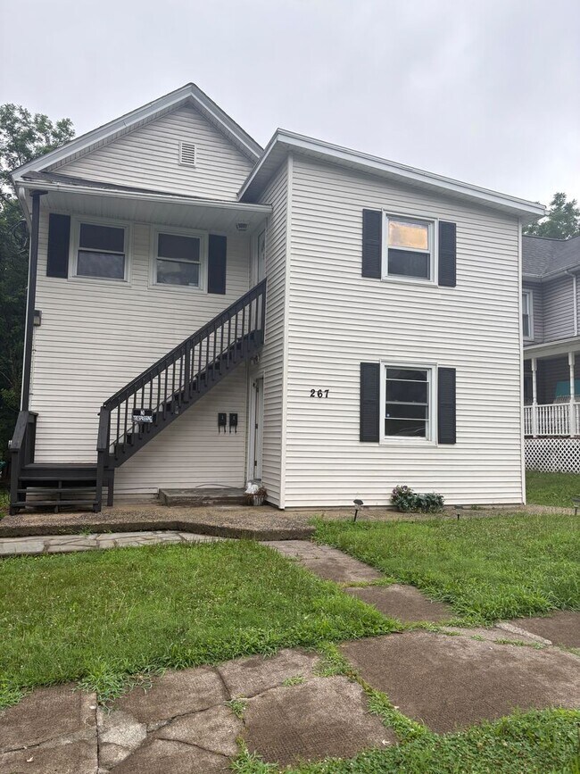 Building Photo - 267 Brodhead Ave