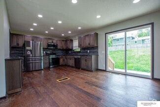 Building Photo - 12111 Miami St