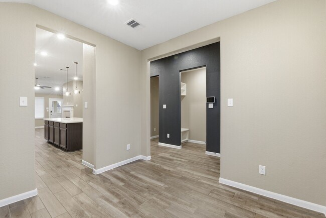 Foto del edificio - 19427 Trotter Cp Trl