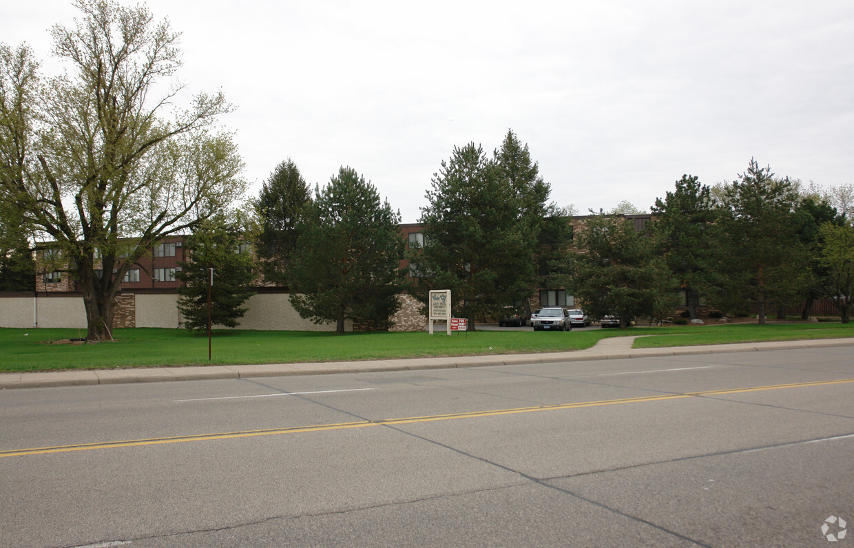 Building Photo - Cedar Cliff Village