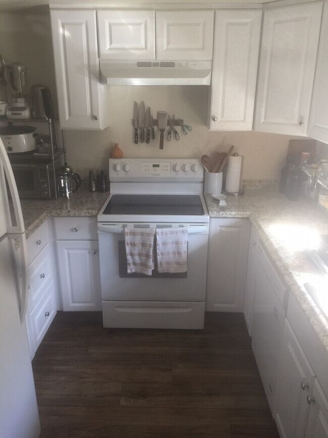 Foto del edificio - 2 Bedroom 1 Bath Condo Downtown SLO