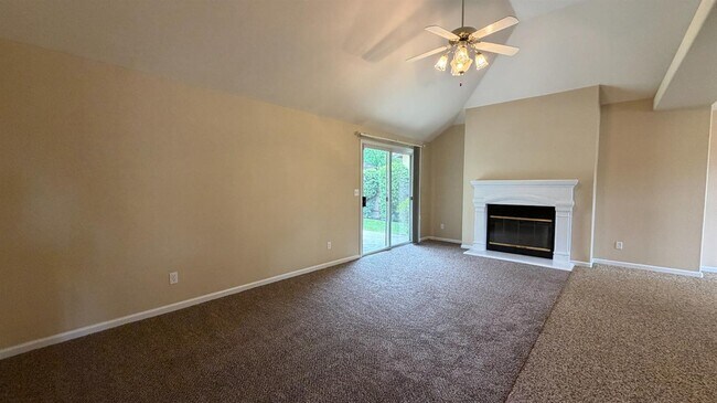 Foto del edificio - 2274 E Skyview Ave