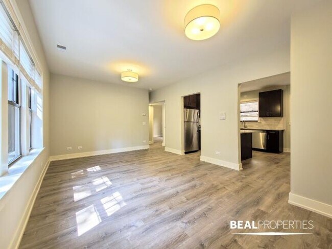 Foto del edificio - 2 bedroom in EVANSTON IL 60202