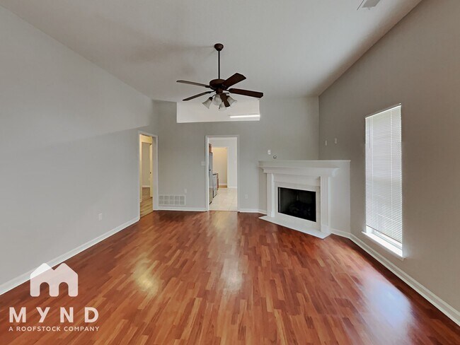 Foto del edificio - 5480 Kristy Ln