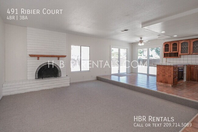 Foto del edificio - 491 Ribier Ct