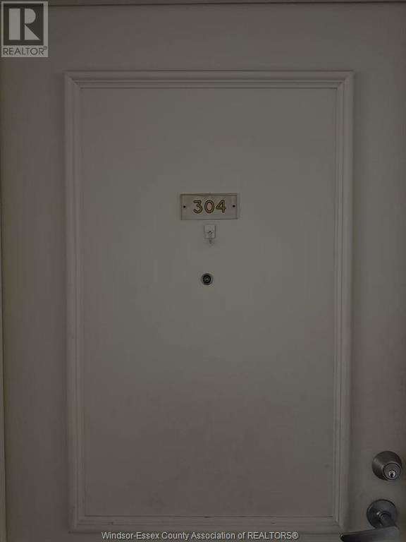 Photo du bâtiment - 1805 Riverside Dr W