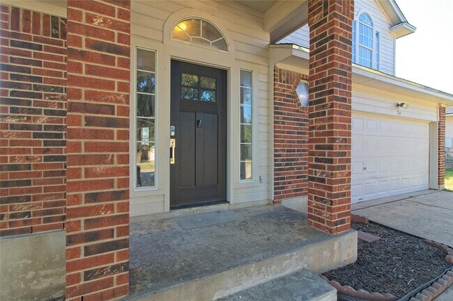 Building Photo - 714 Maplecreek Dr