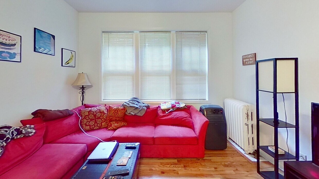 Foto principal - 1340 W Addison St