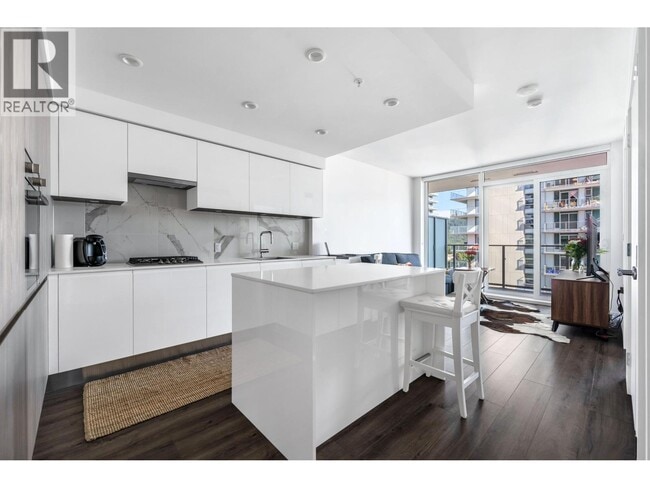 Building Photo - 3888 Evergreen Pl