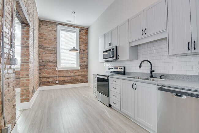 Foto del edificio - 1 Bedroom 1 Bathroom Apartment in Harlem