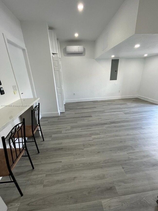 Foto del edificio - 15030 SW 28th St