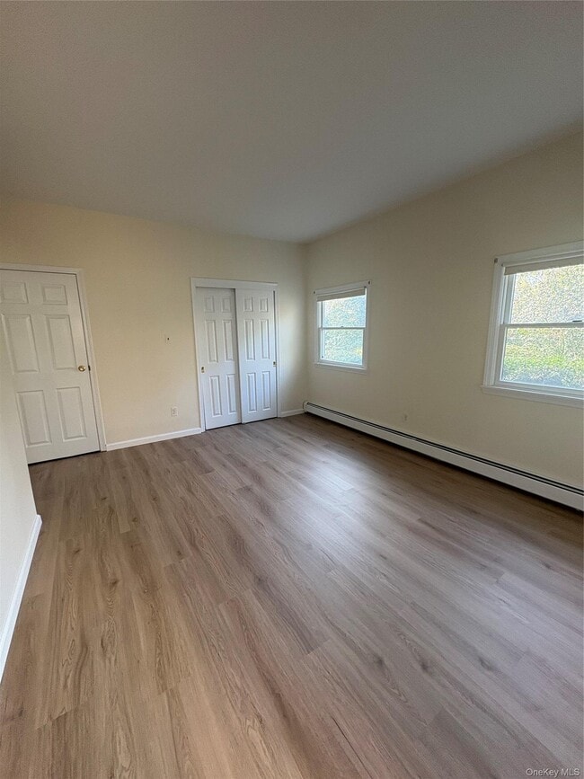 Foto del edificio - 54 Old Brook Rd