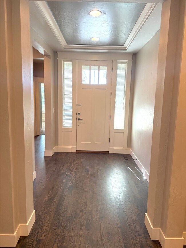 Foto del edificio - Spacious  Home in Paramount