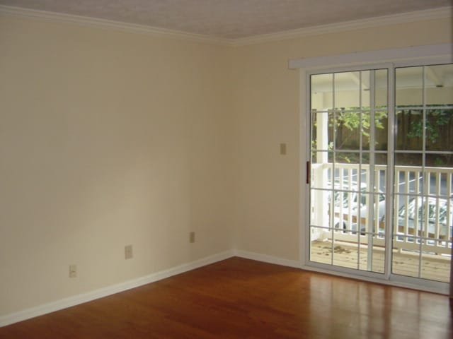 Living room - 3175 Seven Pines Ct #304