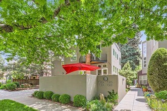 Building Photo - 432 Madison St