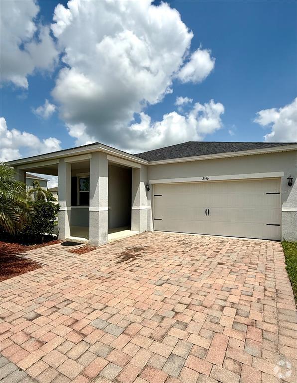 Building Photo - 2556 Needlepoint St