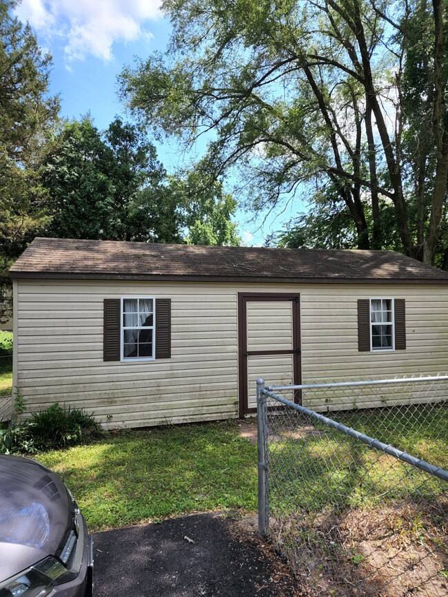 Shed - 202 Benjamin Ave