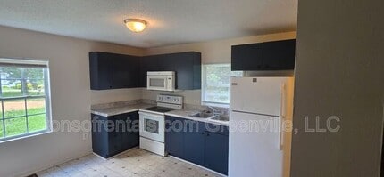 Building Photo - 1501 Howard Dr