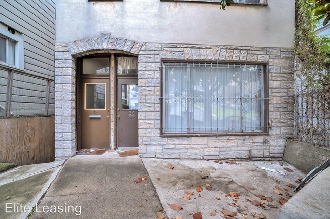 Building Photo - 32 Coso Ave