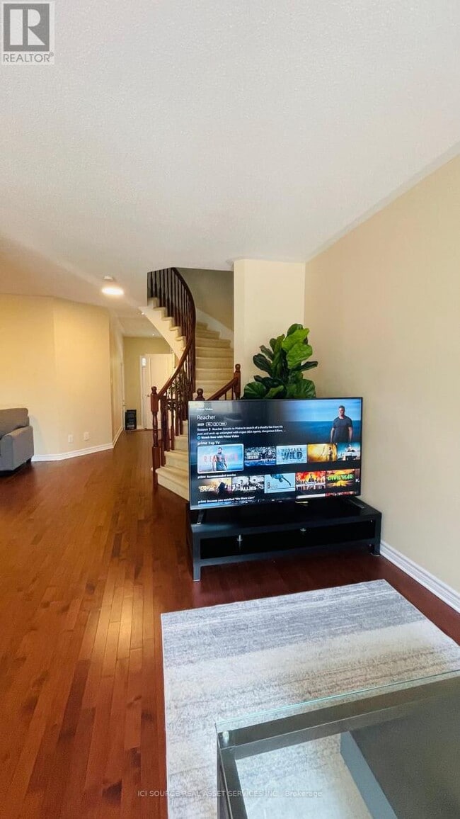 Photo du bâtiment - 27 Torbec Ave