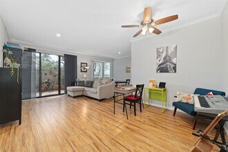 Building Photo - 2400 N Braeswood Blvd