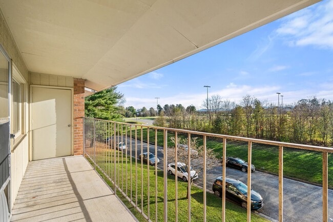 Foto del edificio - Countryside Estates