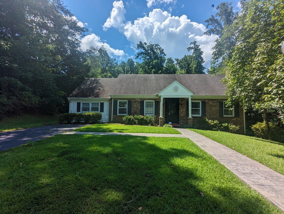 Primary Photo - 249 River Oak Dr
