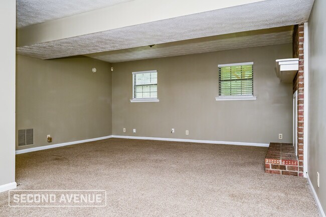 Building Photo - 2237 Rocklane Dr