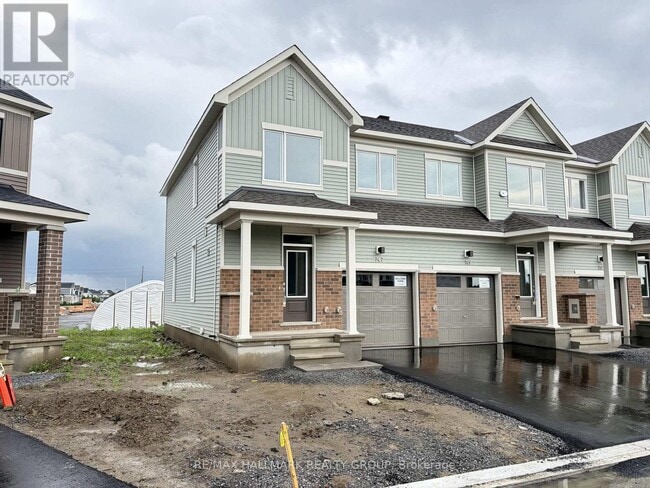 Building Photo - 747 Haflinger Row