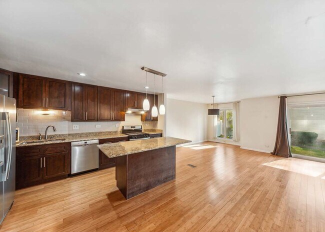 Cocina - 527 Winston Ln