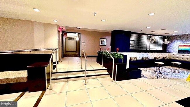 Foto del edificio - 7401 Westlake Terrace