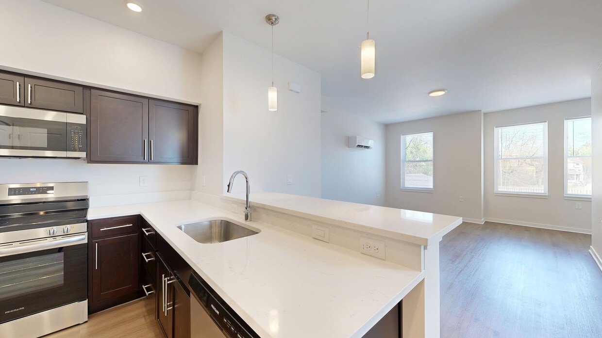 Photo - 89th Rising Apartments