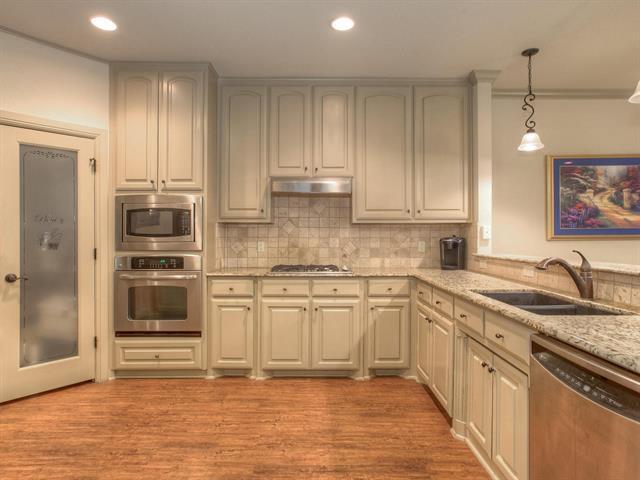 Foto del edificio - 6470 Waverly Way