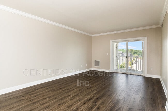 Building Photo - 6301 Edsall Rd