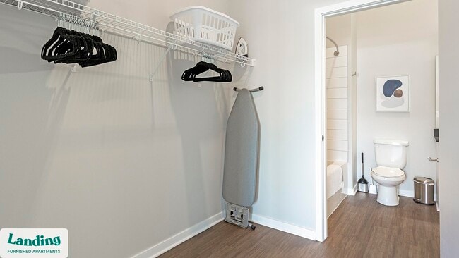 Building Photo - 1600 NW 38th St